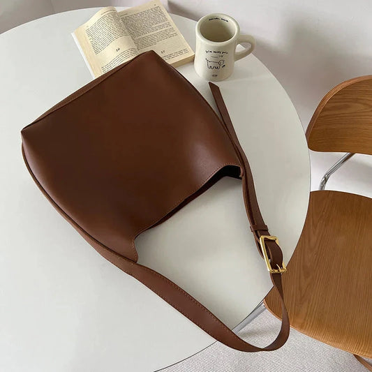 Kim Shoulder Bag